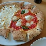 Makigama Pizza & Gallery Kamin - 