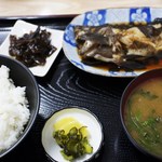 Maruto Shokudo - 煮魚定食 1,050円＝15年5月