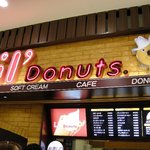 Lil' Donuts&Crepe Mitsui Outlet Park Sapporo Kitahiroshima Ten - 看板