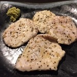 鶏壱 - むね肉黒胡椒炙り¥520