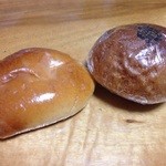 Loire Hanagichuo Ten - クリームパン　130円、フランスあんぱん　120円