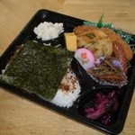 弁当ちゃちゃまる - のり幕の内弁当 税込 550円  おかずたっぷり幕風！