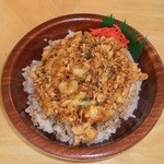 弁当ちゃちゃまる - 海鮮かき揚げ丼 税込 550円  海老、イカ入りの大判かき揚げを、特製だしでどうぞ！