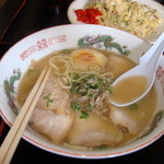 ラーメン　蔵 - わしはチャーシュー麺