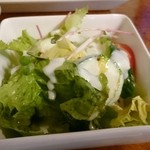 キッチン うさぎ屋 - コースのサラダ。ボリュームありますよ！野菜が甘くて美味しい！