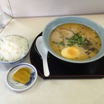 Juroku Bankan - ★ラーメン＝５５０円
                        ★ライス 小＝１６０円