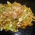 千房 - キムチ焼きうどん　￥740