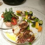 アユート  - 前菜の盛り合わせ。 イカのアンチョビソース、しめさば、貝とお野菜マリネ