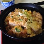 Ube Shi Sogo Fukushi Kaikan Shokudo Bu - カツ丼とおみそ汁（通常700円→ランパスVol.3提示で500円）
                        ●カツ丼・みそ汁