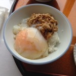 Geto Onsen Kanko Hotel - 温泉玉子と納豆ご飯（朝）