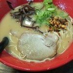 極とんラーメン - 極とんラーメン こがしにんにくﾄｯﾋﾟﾝｸﾞ \650