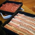 Shabu Shabu Buffet Shabu You Numazu Inter - 奥の白い器が華味鶏で～～す＾＾；