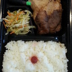 キズナ亭 - ミックス焼肉弁当(並)　800円　牛カルビ4枚、豚ロース4枚入ってます