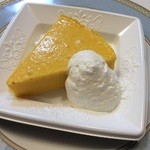 FamilyMart Kintetsu Osaka Uehommachi Eki Ten - かぼちゃケーキ♪