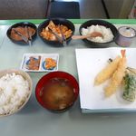 Tempura no Tomoei - Ａ定食（６点、756円）