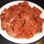 Hien - 舌でとろける最強焼肉！当店自慢の霜降りカルビ（100ｇ）です！