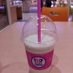 baskin robbins Yotsukaido Ten - キャラメルリボンシェーク