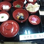 Daihonzan Takao-san Yakuo-in - 精進料理!!味、ボリュームともに満足