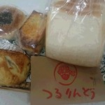 Tsururindo - 食パン５枚切りと菓子パン３種