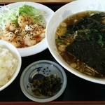 Manraku Hanten - 日替わりランチ(醤油ラーメン＋エビマヨ)¥780