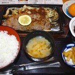 Washokudokoro Kurumaya - サーロインステーキ定食 1300円