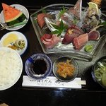 Seafood Ryori Bakudan - さざえ付地魚刺身定食