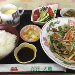 大磯 - 料理写真:野菜イタメ定食＝８００円