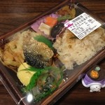 Daiei Gourmet City Nakamozu Ten - H.28.1.29.夜 十五品目の和風弁当 321円税込