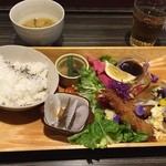 Maison4125 - タルタルフィッシュ&エビフライ定食