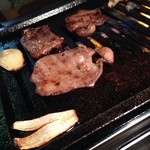 大衆焼肉も～ - 今日は上手に焼けてます。