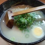 Ramen Tsubo Higashikoma Ten - 豚骨ラーメン