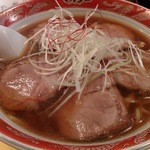 ラーメン まるいし 白石店 - 醤油チャーシュー、シンプルな美味しさだけど、味もしっかりついている。