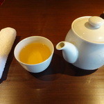 Kaigai Ten - おしぼり、お茶