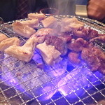 くいもんや　森 - ラム肉と塩ホルモン。七輪で焼きますよ〜