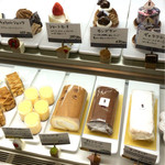 Cafe Patisserie Mitan - 