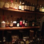 bar Combustio - 店内　シンプルです