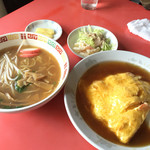 Horai - 天津飯セット７３０円☆ サラダとたくわん付！