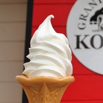 Koiwai Nojo Makibaen Soft serve ice cream House - ソフトクリーム（350円）