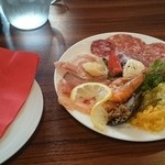 bar e torattoria Piu' Lungo - 前菜盛合せ