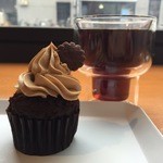 Zoe Cupcakes And Cafe - 