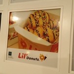 Lil' Donuts&Crepe Mitsui Outlet Park Sapporo Kitahiroshima Ten - お店のロゴです。