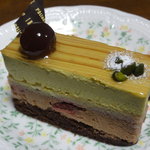 Patisserie Image Hon Ten - ピスターシュ（368円）