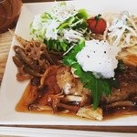 くるる - 日替りランチ(税込700円)「和風ハンバーグきのこソース」