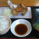 Karaage Dokoro Yamashou Fukaeten - 骨付きモモ肉定食@600