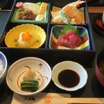 木曽路 - 松花堂弁当1296円