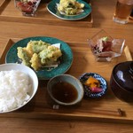 dekujin dve - ランチ　日替わり　980円
                        （鱧の天ぷら）