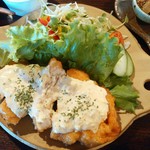 Omoya Cafe Tokinoya - チキン南蛮、甘酢はやさしめで手作りタルタルソースが美味しいですね。