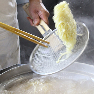 コシがあるもっちり麺