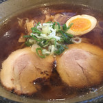 Gomi Hatchin Fuji Eda Ten - 普通の醤油ラーメン