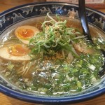 Nichirin Shokudo - 濃厚醤油とんこつラーメン！